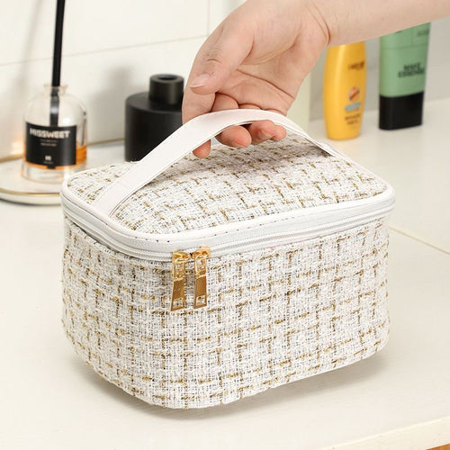 Cosmetic bag